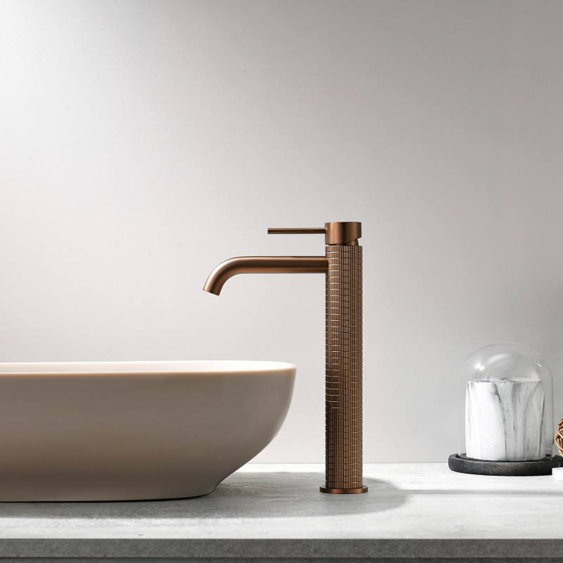 Unique Bathroom Gold Finished Ceramic Cartridge Brass Basin Mixer Single Hole Deck Mounted Hot Cold Water Faucet