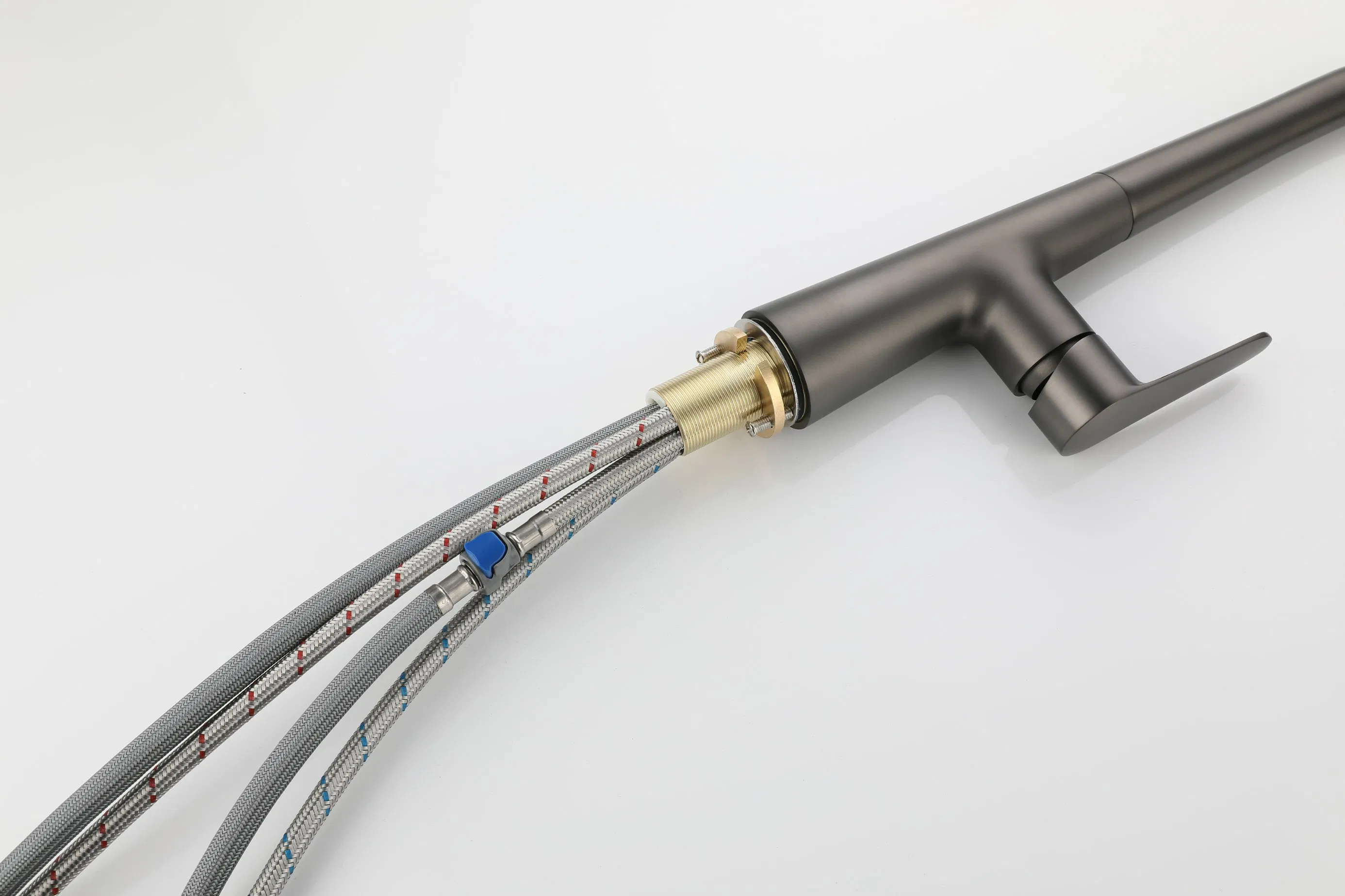 Laodonbath Luxury Pull out Kitchen Faucet Single Hole Kitchen Faucet