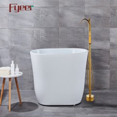 Luxurious Golden Chrome Plated Freestanding Bathtub Faucet with Sweeping Spout