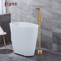 Luxurious Golden Chrome Plated Freestanding Bathtub Faucet with Sweeping Spout