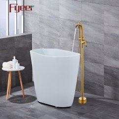 Luxurious Golden Chrome Plated Freestanding Bathtub Faucet with Sweeping Spout