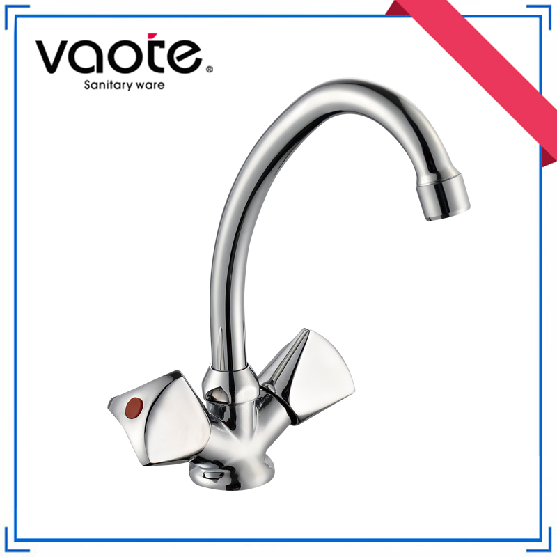 Economic Brass Bridge Double Handle Kitchen Mixer Faucet (VT60106)