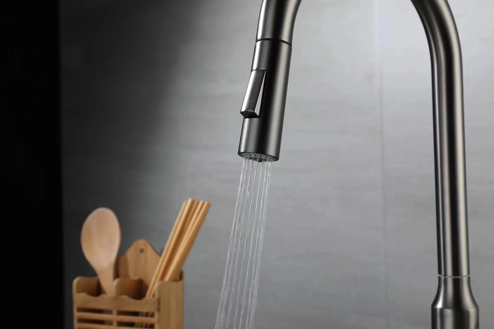 Pull-out Kitchen Sink Mixer Faucet Made by 304SUS