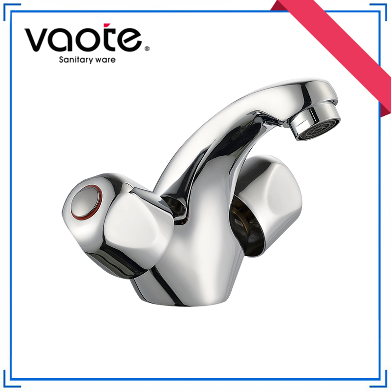 Zinc Body Bridge Style Double Handle Kitchen Sink Faucet (VT61206)