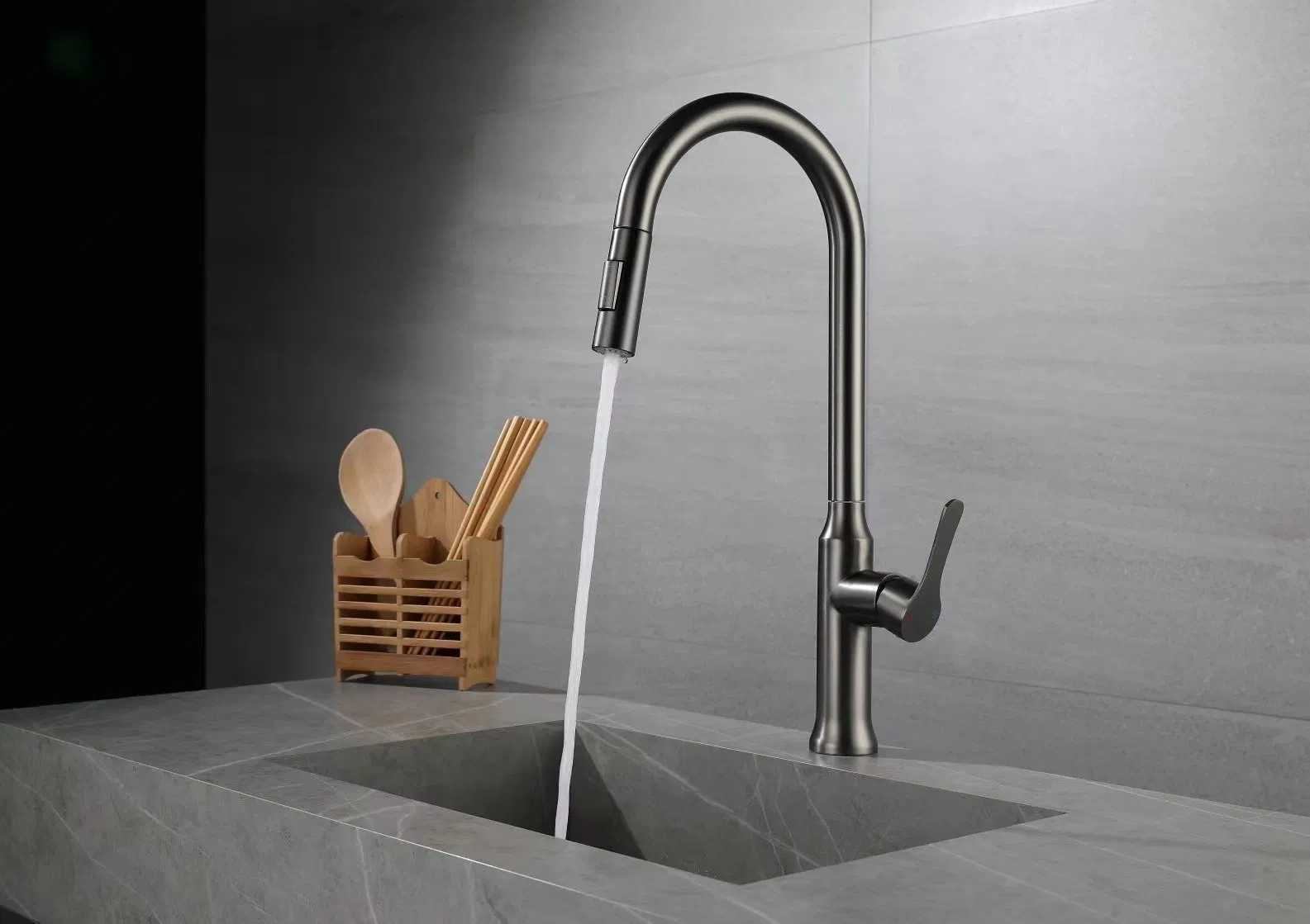 Pull-out Kitchen Sink Mixer Faucet Made by 304SUS