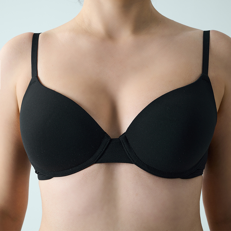 مصنع الجملة ODM/OEM 76%Nylon/Spandex حمالة صدر بوش أب برباط قابل للتعديل بحمالات رفيعة بلون البشرة بسطح ناعم مناسب لليوغا