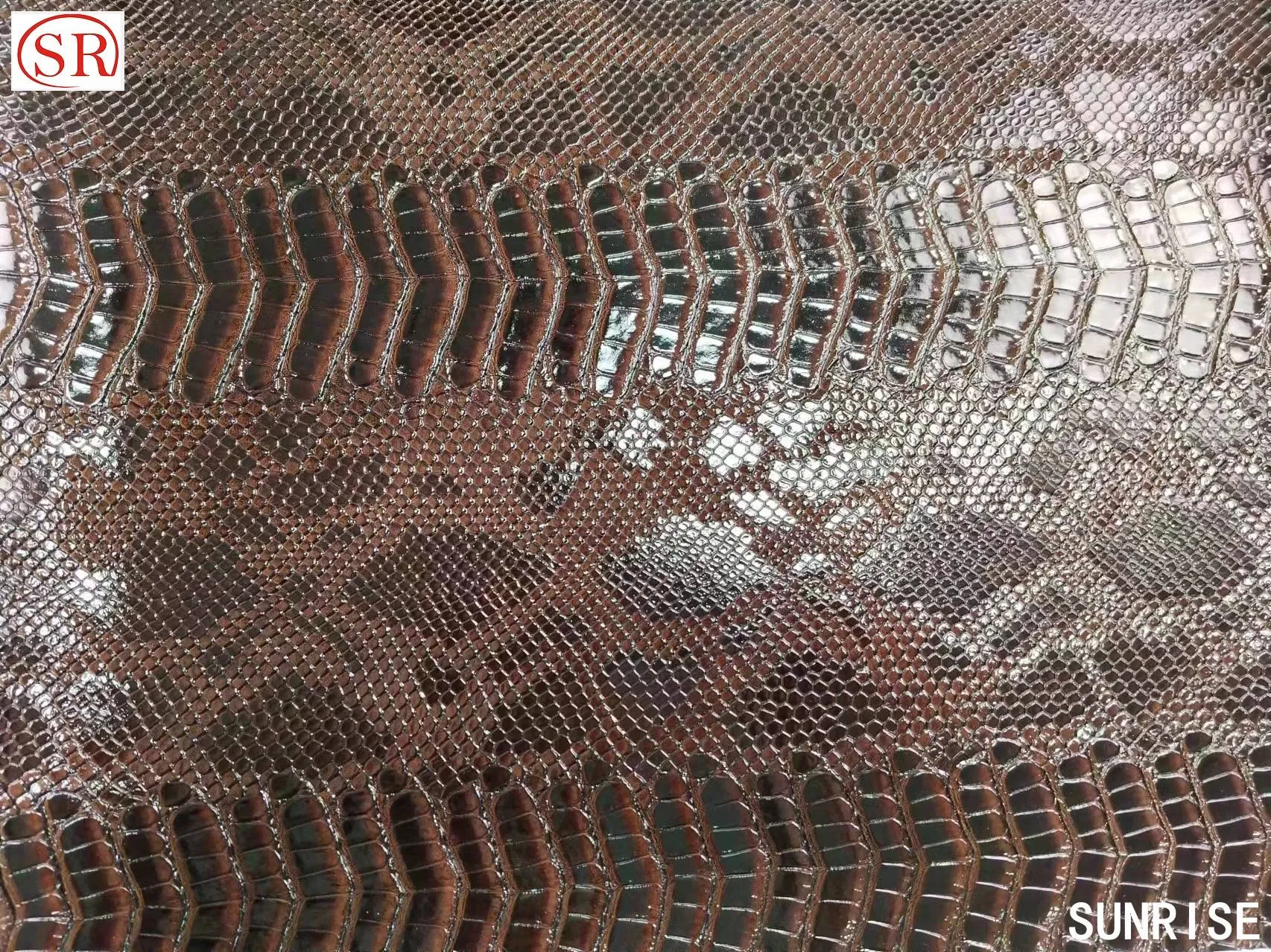 Versatile Snake-Embossed PU Leather for Fashion Accessories Crafting
