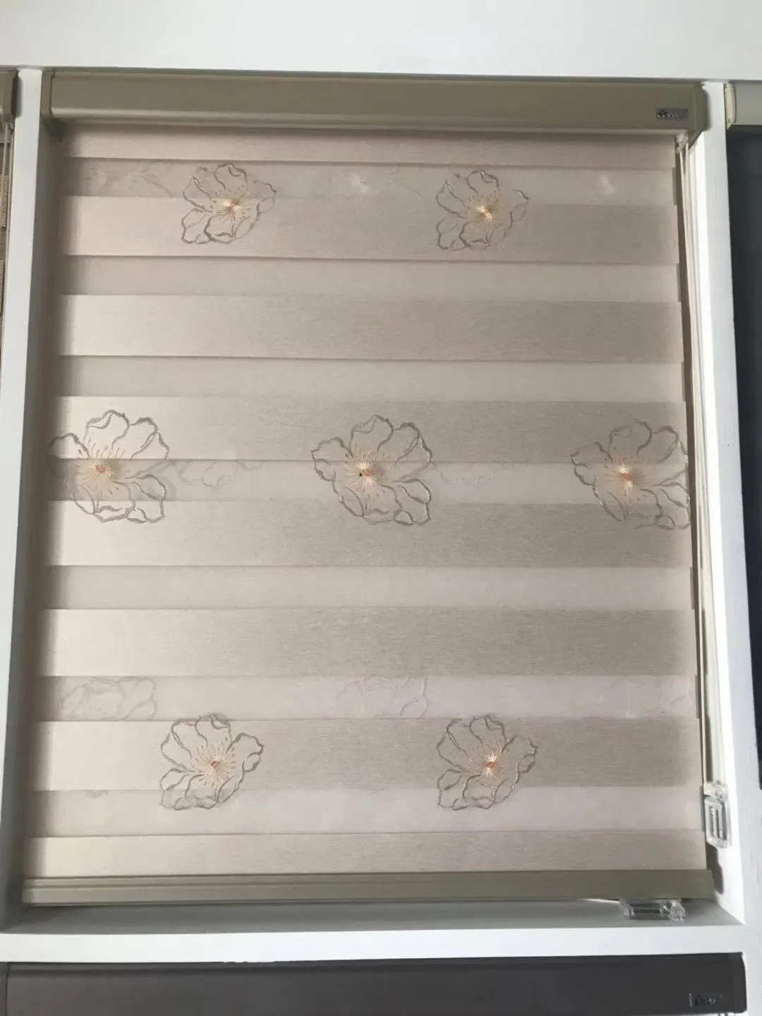 Sheer Linen Fabric Silhouette Window Shangri-La Blinds