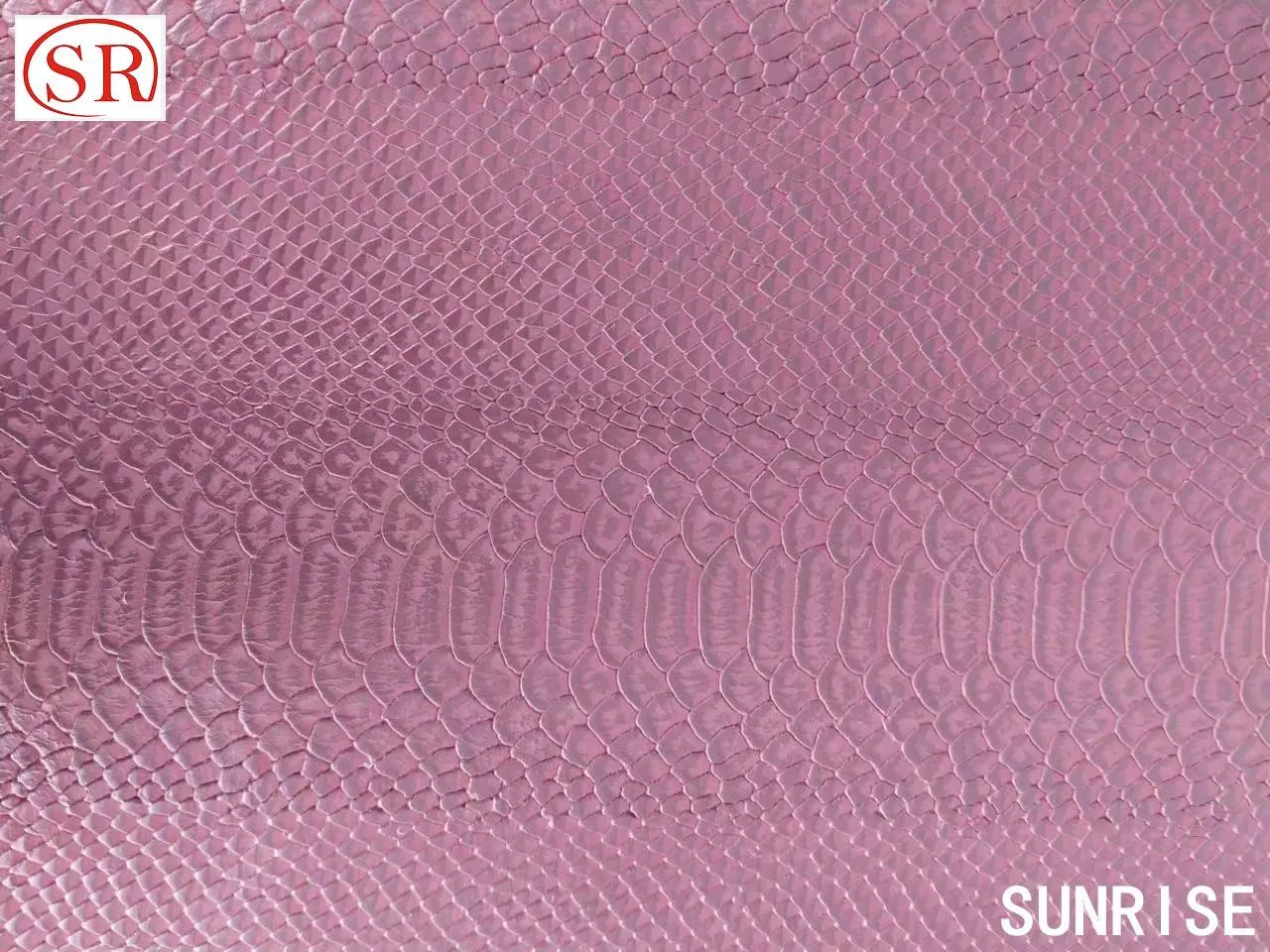 Versatile Snake-Embossed PU Leather for Fashion Accessories Crafting