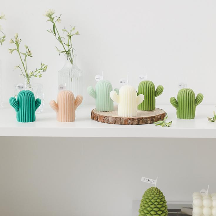 2024 New Design Professional Manufacturer Cute Mini Cactus Shape Scents Candle Supplies Making Scented Plants Soy Candles for Birthdays and Weddings