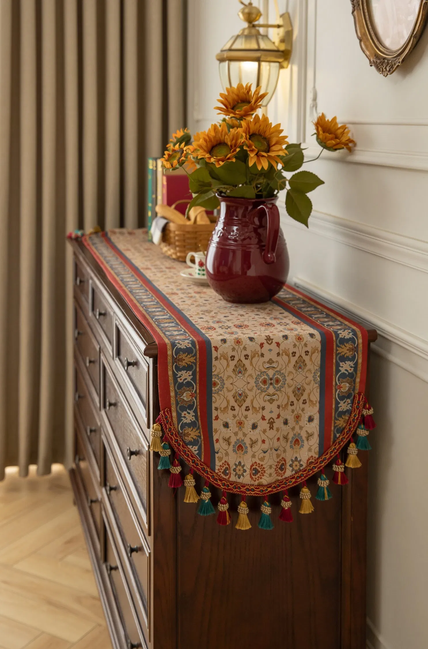 Style-Enhancing Scratch-Resistant Easy-Care Breathable Table Linen for Festive Dressing