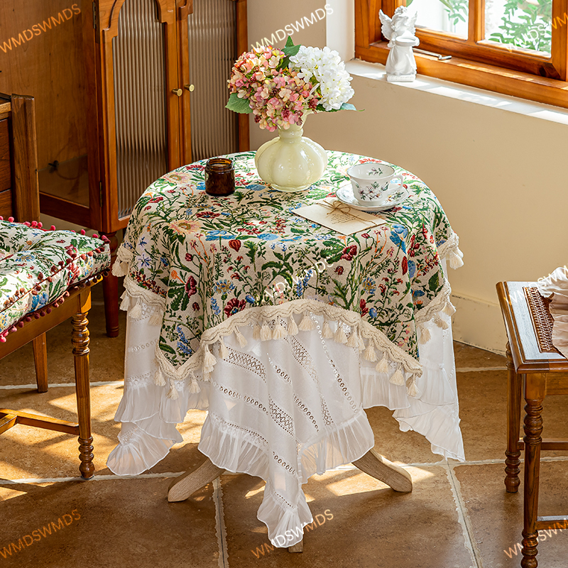 Fashionable Festive Printed Tablecloth for All Your Celebrations Needs