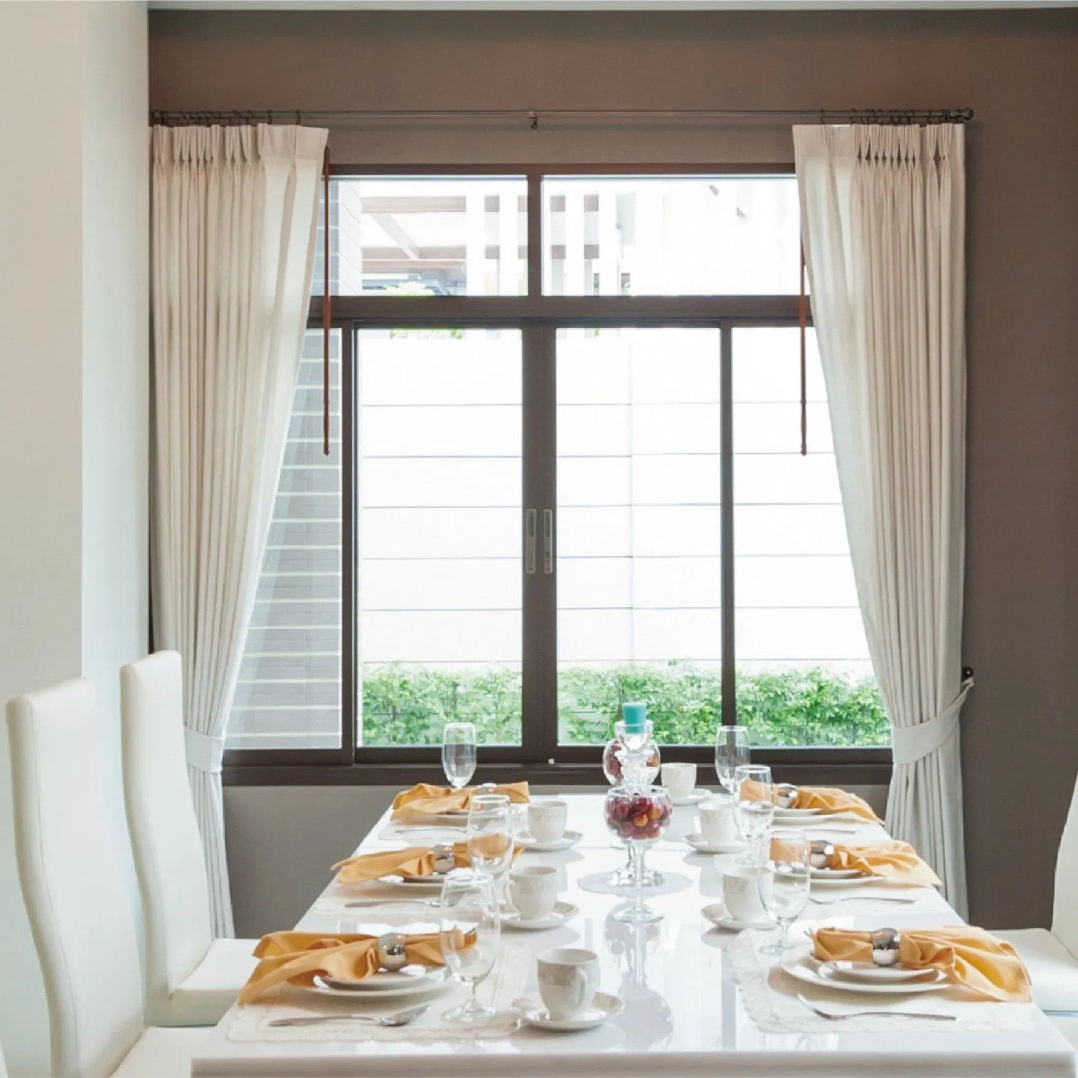 Premium 868 Series Sliding Aluminium Doors and Windows for Modern Homes