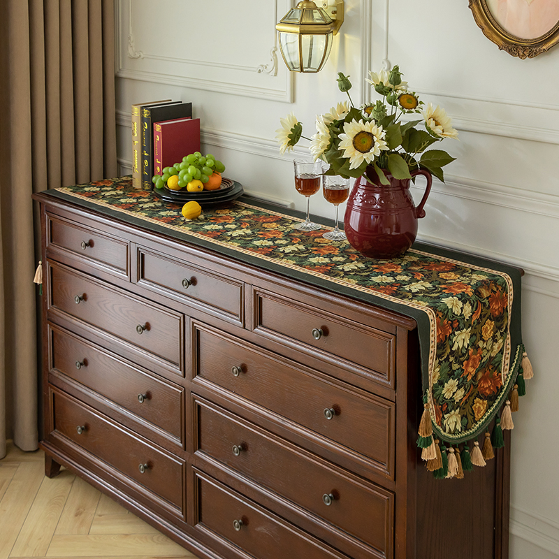 Decorative Tablecloth for Unique Events and Festive Occasions