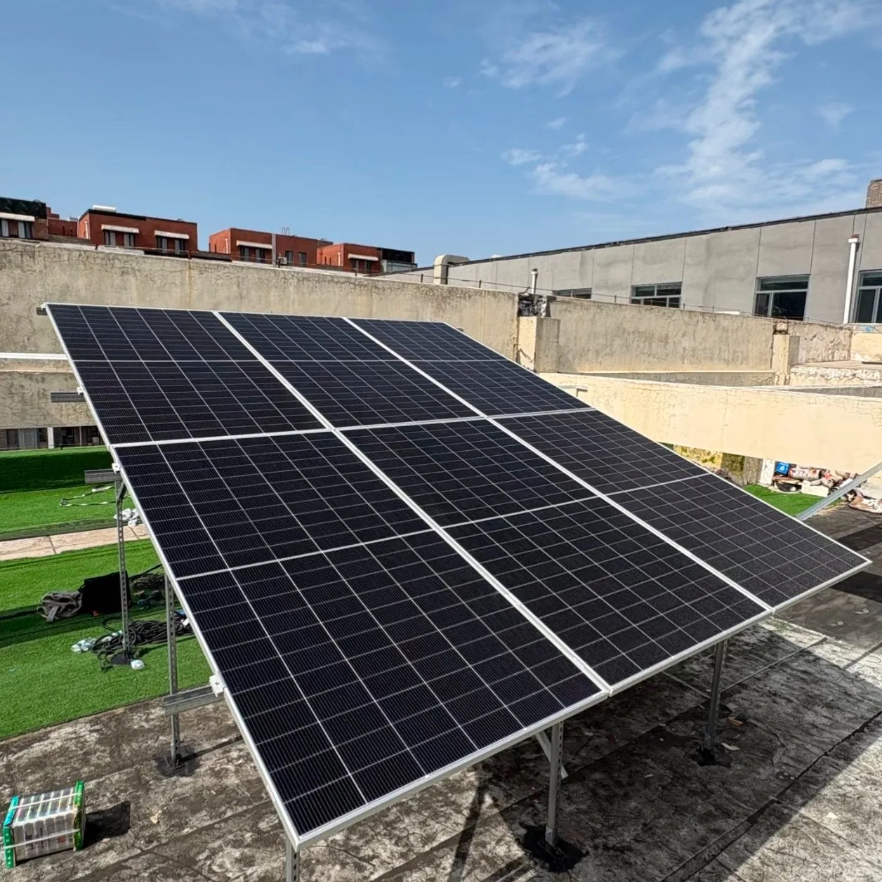 Panel Solar Enmarcado de Grado Industrial de Alta Resistencia y Anticorrosión