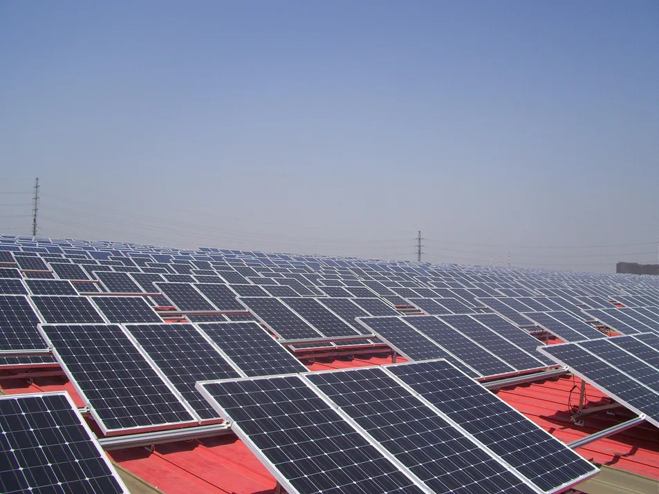 Sistema de Montaje de Paneles Solares Avanzado para una Instalación Fácil