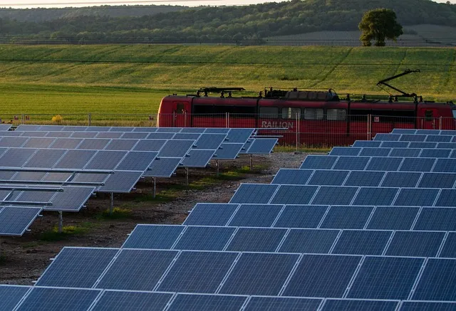 Sistema de Montaje de Paneles Solares Duradero para Uso Residencial