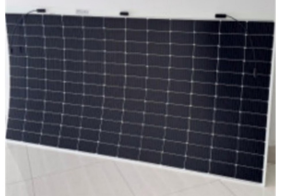 Panel inteligente de alta potencia y bajo precio para exteriores con 370-400W luz solar para calle