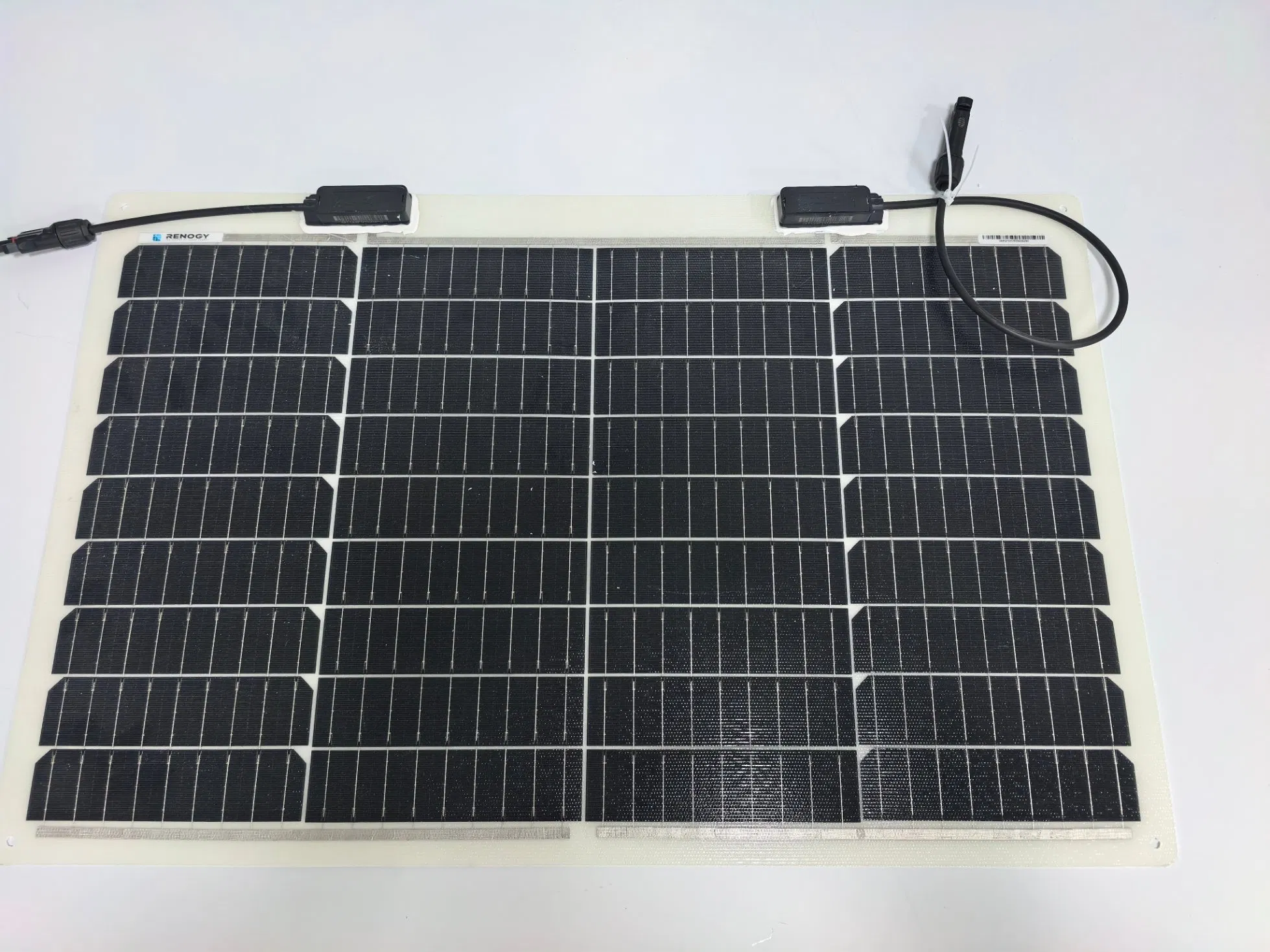 Panel solar flexible portátil de generación doméstica con bordes anti deshilachado y pared delgada Efv-L166-50