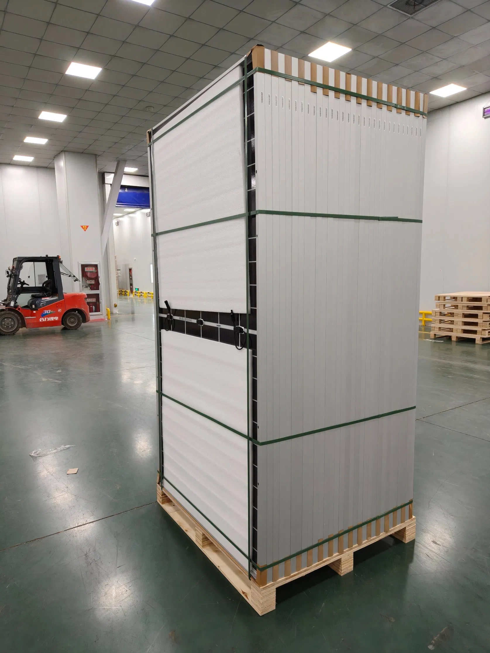 740W Paneles Solares, Tipo N 18bb 5-800W Paneles Solares Bifaciales, Monocristalinos 23.82% Módulo Solar de Alta Eficiencia para Hogar, Batería de RV y Aplicaciones Fuera de la Red