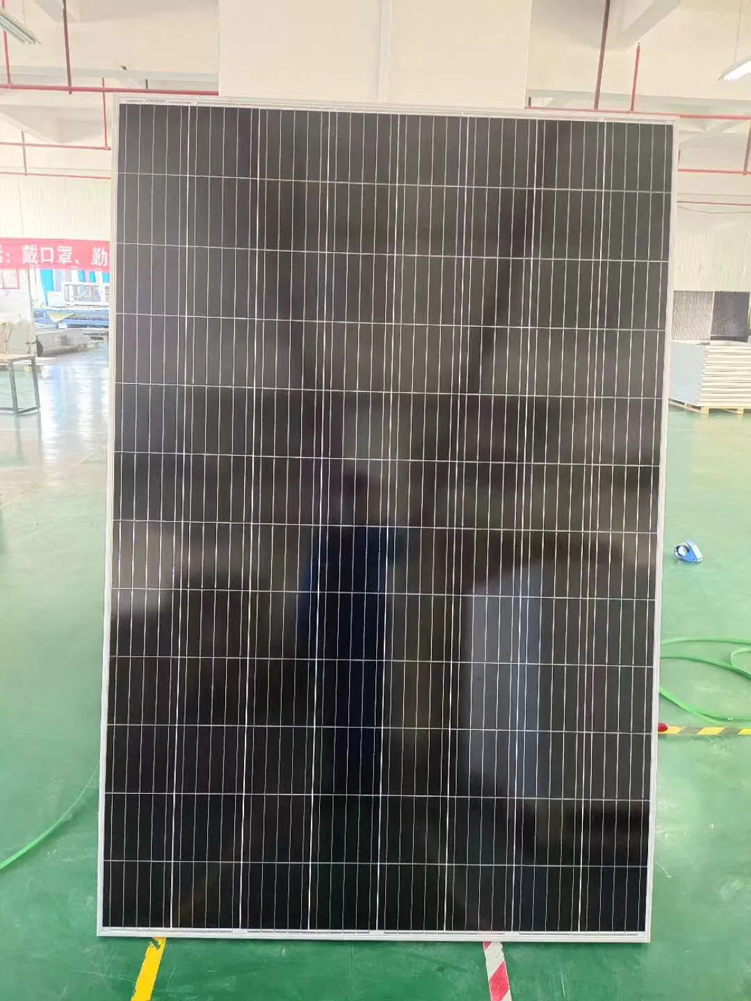 530W Mono Panel Solar Casero Servicios de Limpieza de Paneles Solares para Sistemas Solares Residenciales 510W 520W 540W 550W 560W