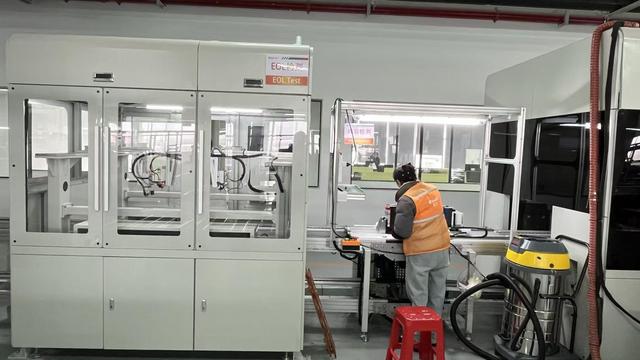 Paneles solares residenciales Femto Energy para hogares y edificios comerciales