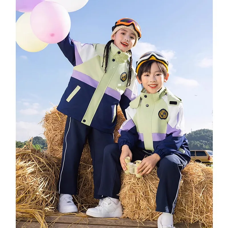 Ropa deportiva colegial