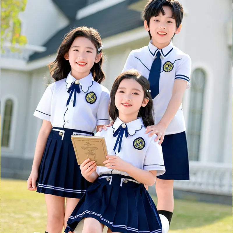 Uniforme escolar infantil diseño premium
