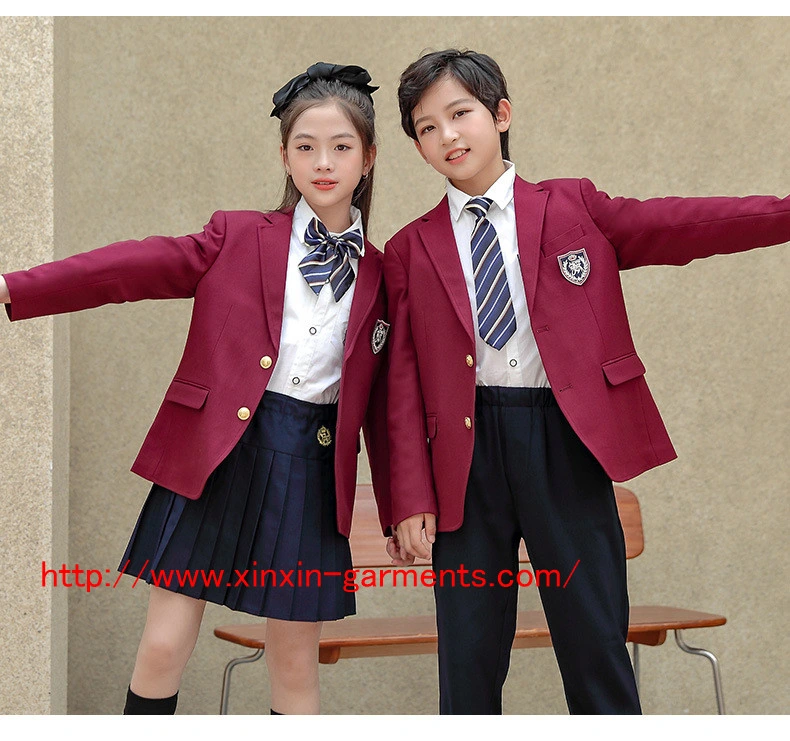 Uniforme escolar personalizado de fábrica barata en China para niños de primaria (U2316)