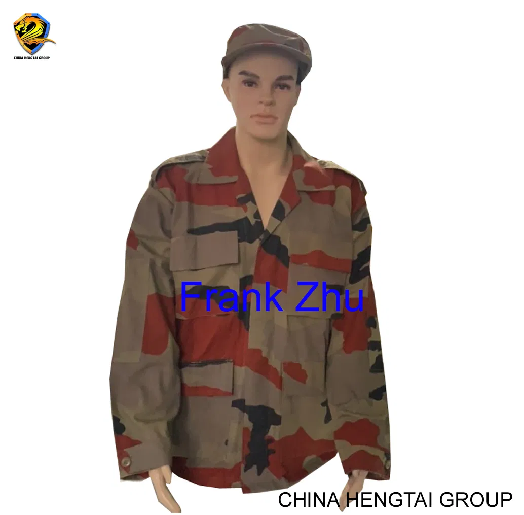 Guardia de Seguridad Trabajando en Combate Marina/Fuerzas Aéreas/Uniforme de Combate de Camuflaje de Campo Táctico