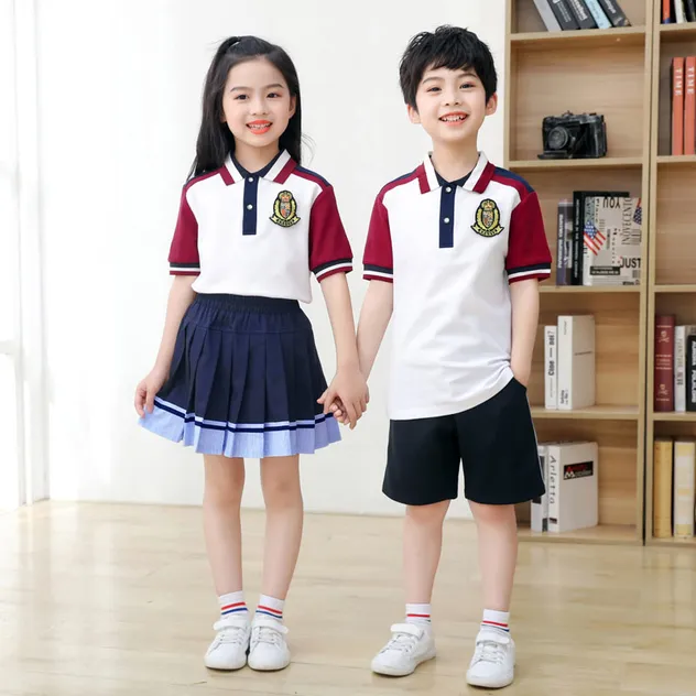 Trajes escolares y camisas polo