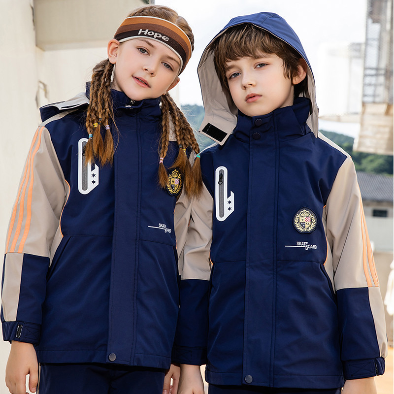 Juego de 3 piezas Traje para niños Escuela Primaria Hotel Venta uniforme de invierno Nuevo estilo 2024