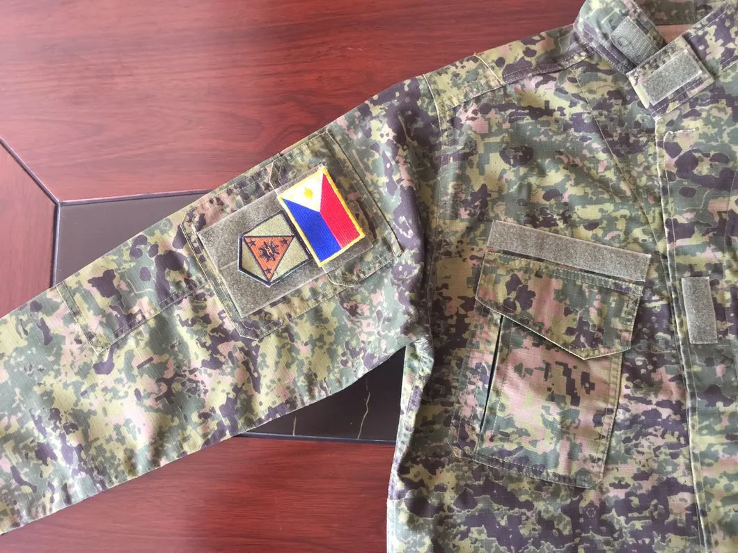 Guardia de Seguridad Trabajando en Combate Marina/Fuerzas Aéreas/Uniforme de Combate de Camuflaje de Campo Táctico