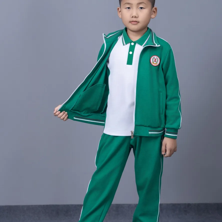Detalle de uniforme escolar unisex 1