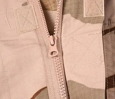 Uniforme táctico de camuflaje desértico personalizado para aventuras al aire libre