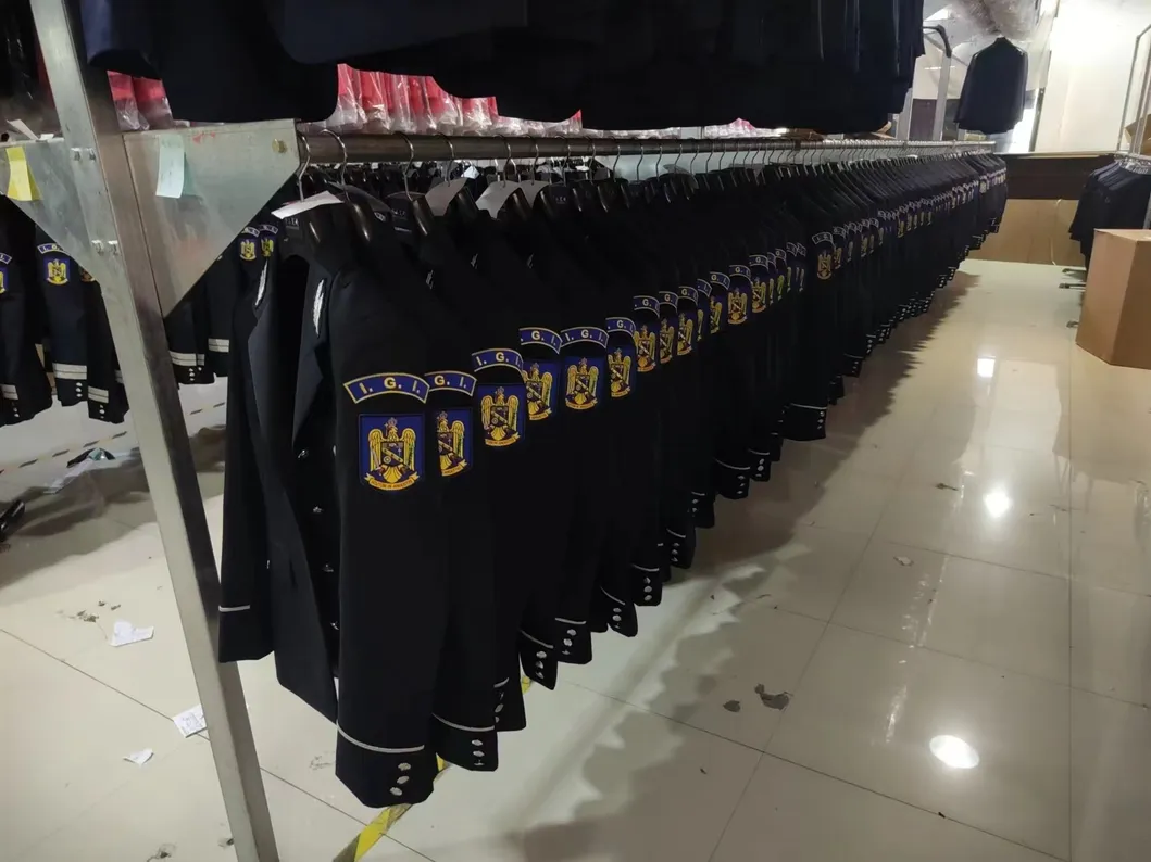 Uniforme de Oficina de Lana