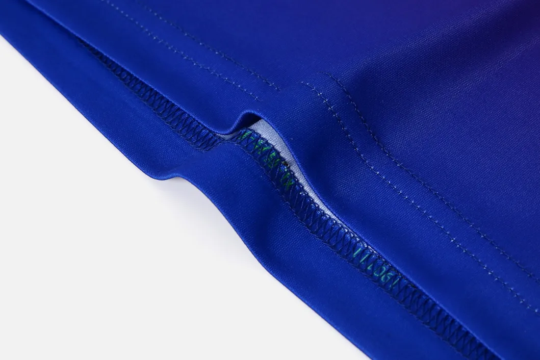 Detalle de dobladillo curvado