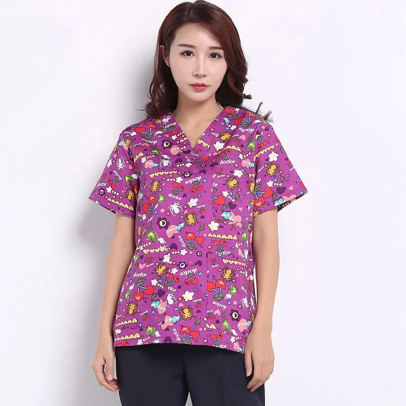 Uniforme de enfermería con estampado de damasco elegante