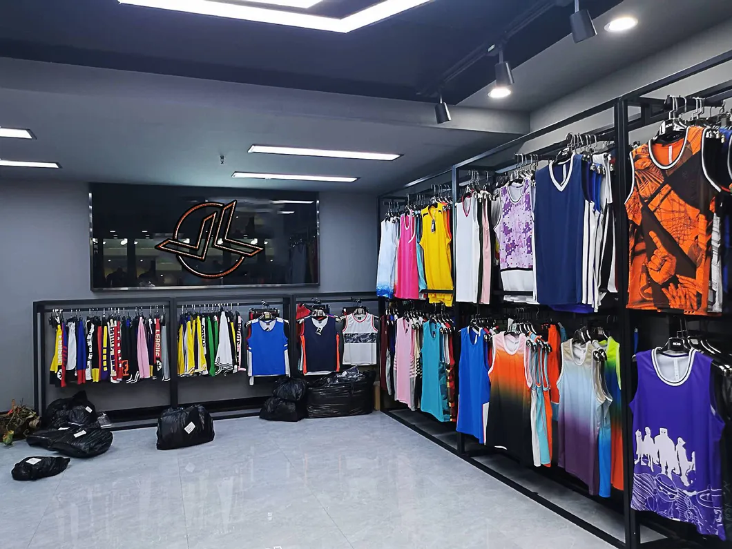 Impresión personalizada uniforme de fútbol para adultos y niños uniforme de entrenamiento de secado rápido transpirable uniforme de equipo camiseta de fútbol ligera