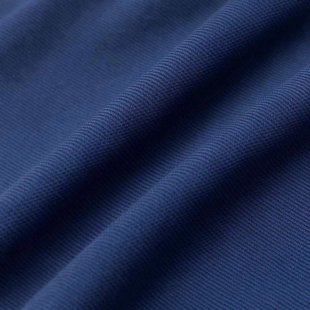 Polo de rendimiento moderno de corte ajustado para un aspecto elegante y pulido, uniforme de polo