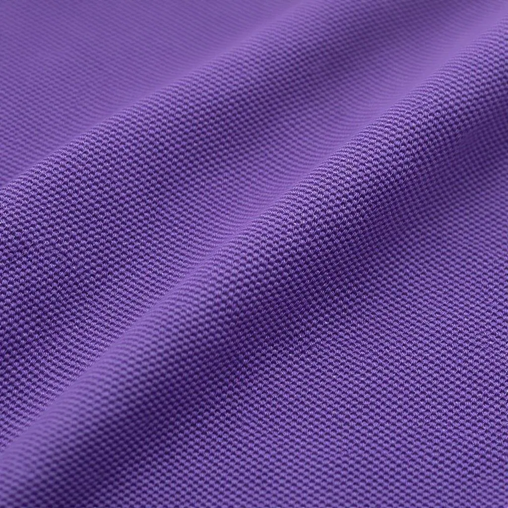 Polo Profesional para Hombres Hecho a Medida que Ofrece un Ajuste Perfecto y un Estilo Elegante Uniforme de Polo