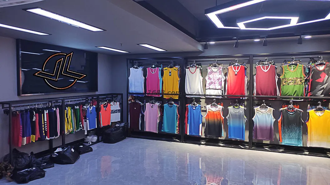 Impresión personalizada uniforme de fútbol para adultos y niños uniforme de entrenamiento de secado rápido transpirable uniforme de equipo camiseta de fútbol ligera