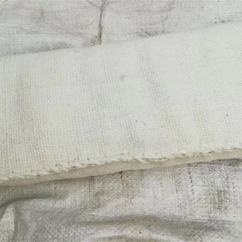 Refractory Fibre Mineral Wool Textiles High Temperature Thermal Insulation Heat Resistant Seal Sj-Tape Ceramic Product Ceramic Fiber Tape