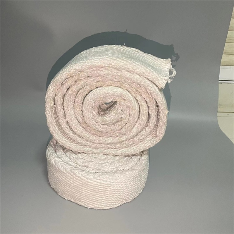 China Manufacturer Reinforced with Fiberglass Stainless Steel Wire Pipe Hose Protection Fireproof Heat Resistant High Temperature Insulation Ceramic Fiber Tape