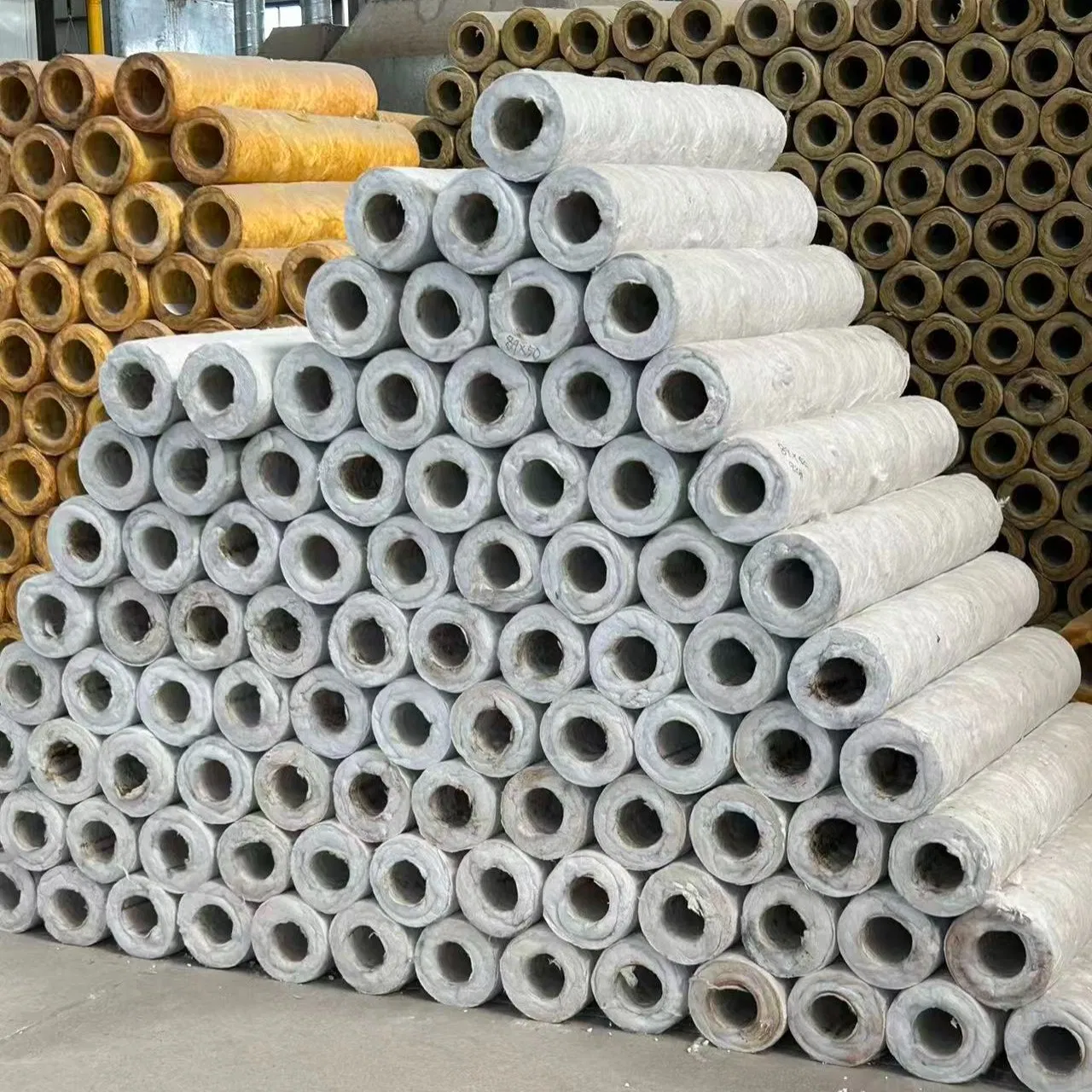 China Ceramic Fiber Manufacturing Vacuum Formed Shapes Insulation Sleeve Tube