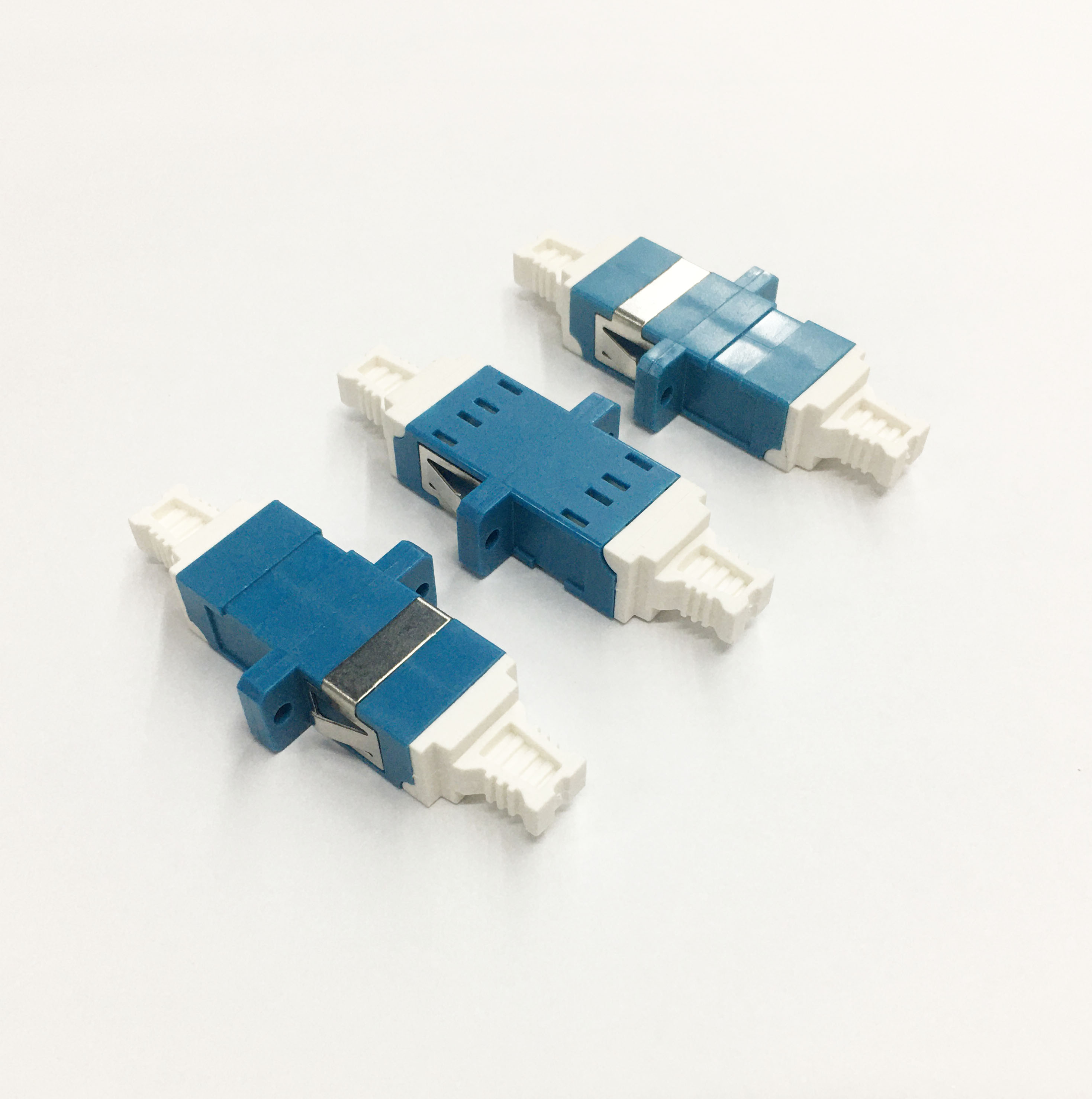 High-Quality Blue Color High Cap LC/UPC to LC/UPC Single Mode Duplex Fiber Optic Adapter Manufacturer, Products