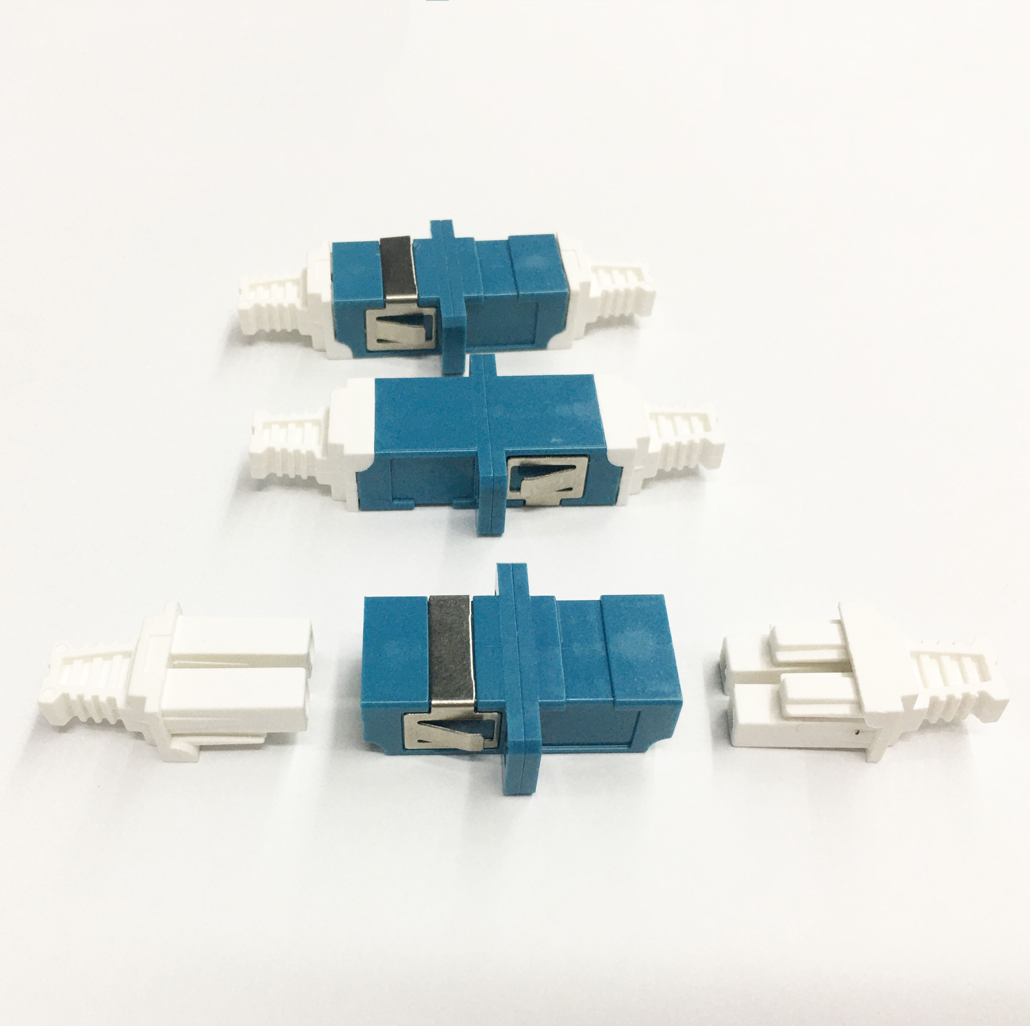 High-Quality Blue Color High Cap LC/UPC to LC/UPC Single Mode Duplex Fiber Optic Adapter Manufacturer, Products