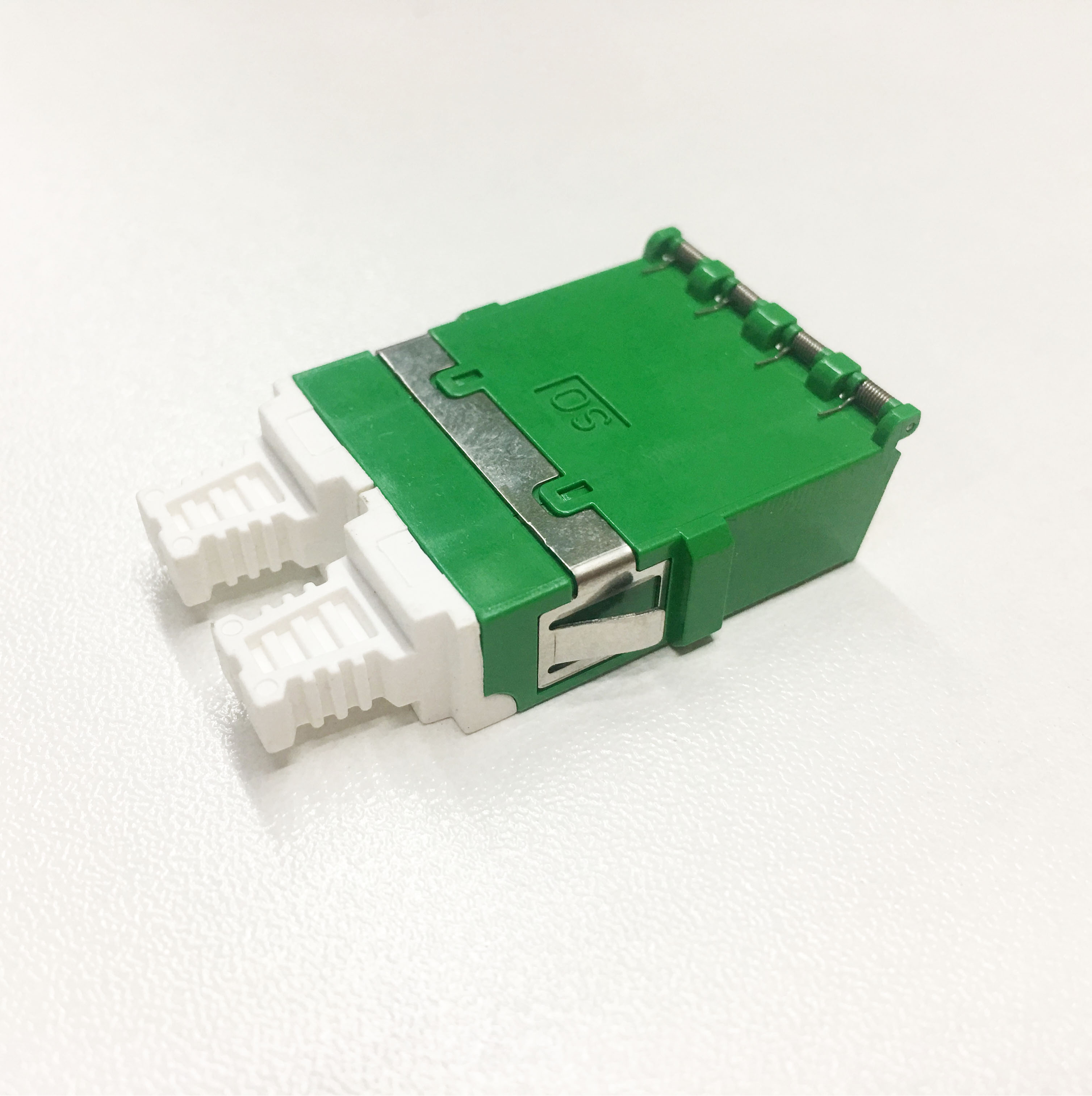 Cheap No-flange Auto Shutter Cap Green LC to LC APC Quad Fiber Optical Adapter Supplier, Factory