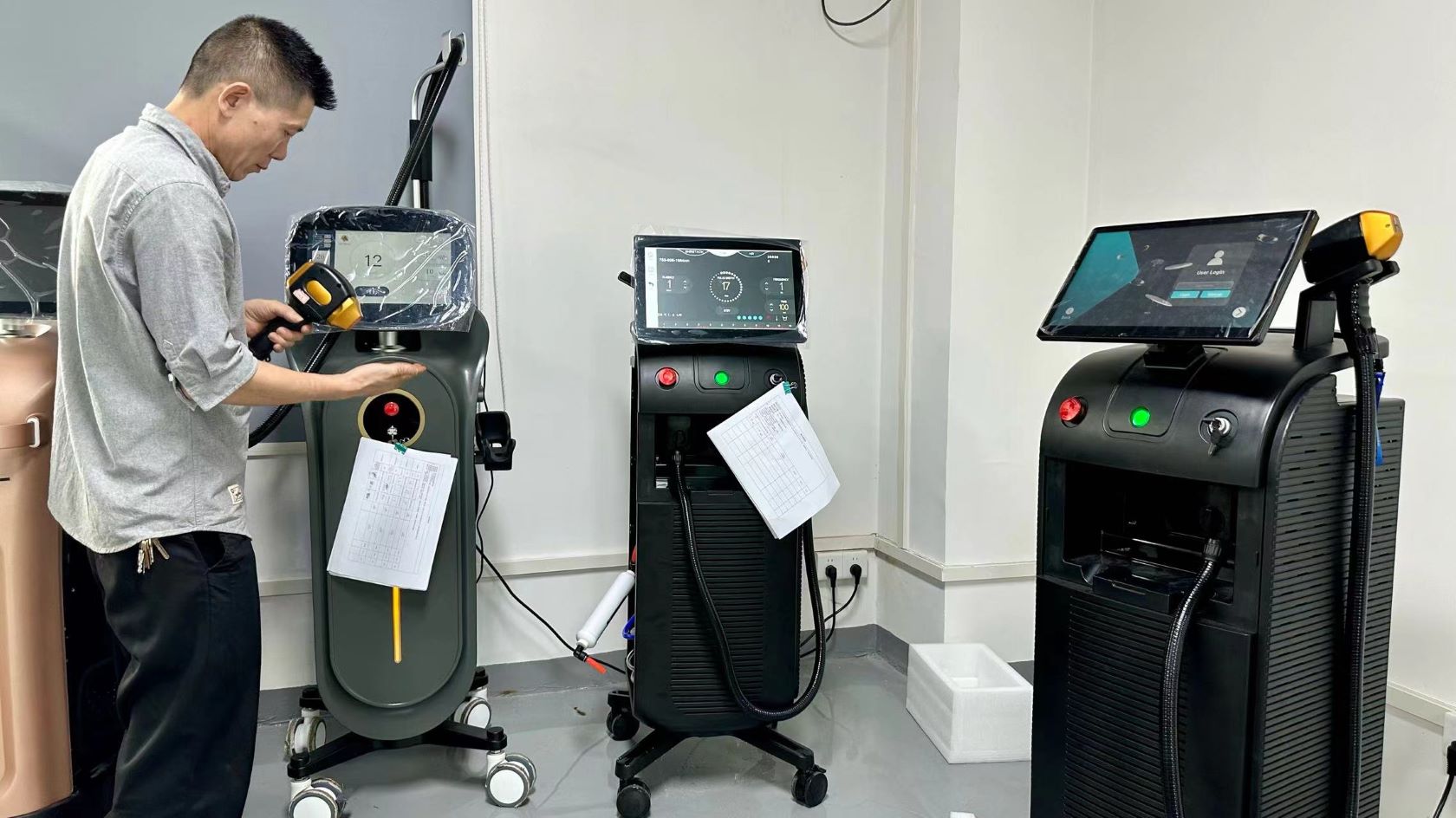 Aging and burn-in test process for long-term reliability assurance