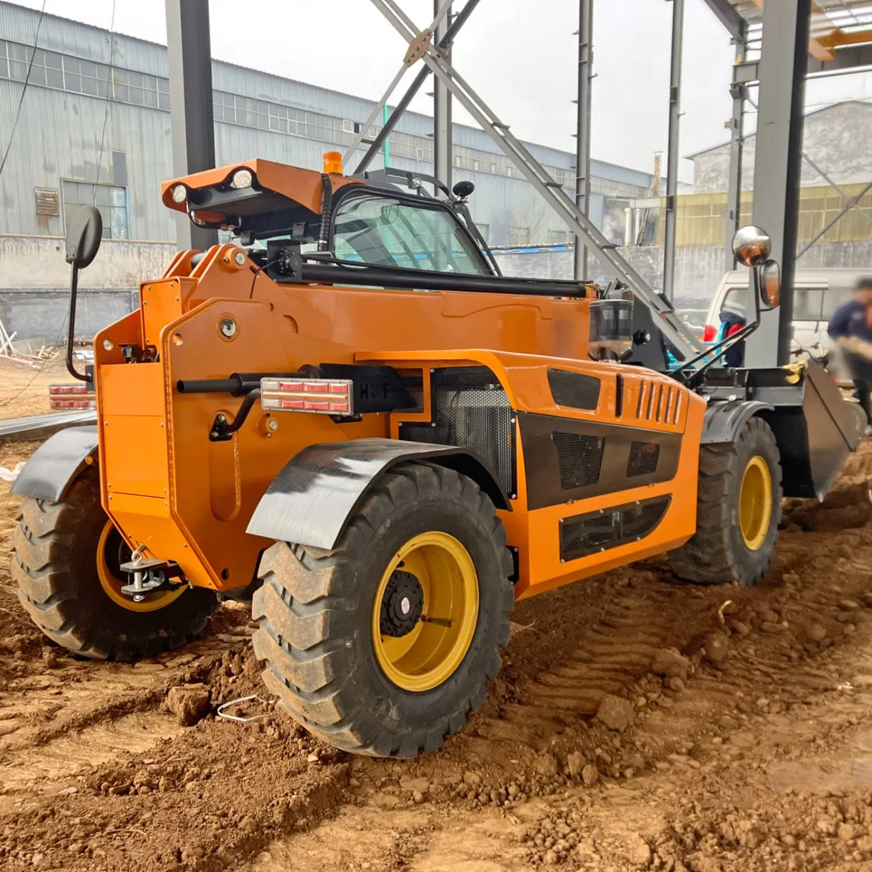 Factory Direct Sale: 4ton Telehandler Tl735 with 7m Lifting Height Telescopic Forklift